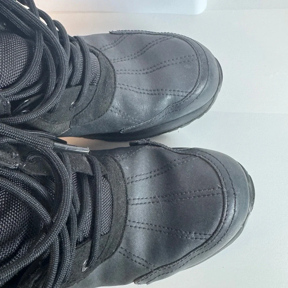 UGG Emmett Black Leather Duck Boots Mens 11 All Weather Lace Up 1115834